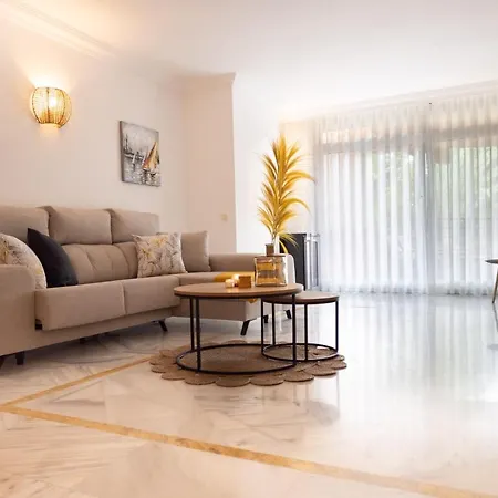 Magna Apartment *
